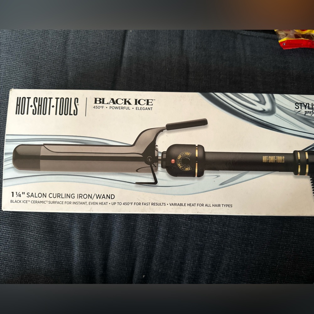 New never used Black ice 1 1/4" salon curling iron/wand
